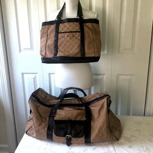 Duffle bag with matching bag